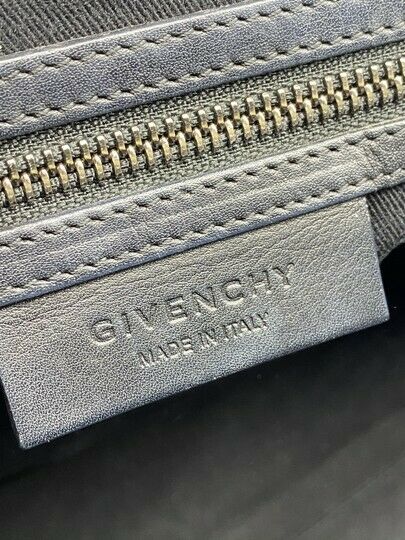 Givenchy Sugar Goatskin Medium Antigona Black Leather Shoulder Bag
