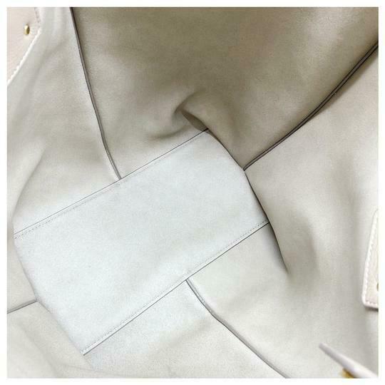 Chloé Vick Grey Beige Leather Tote