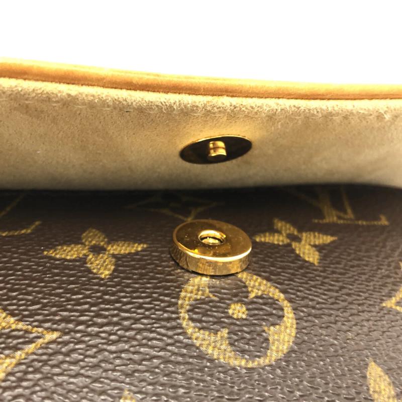 LOUIS VUITTON Monogram Pochette Twin PM