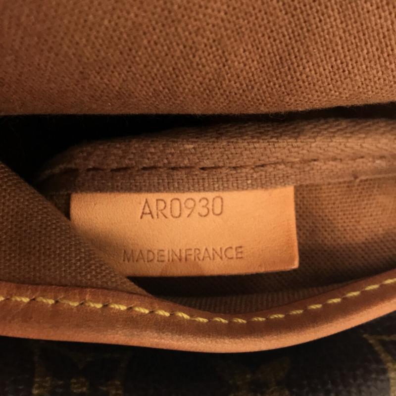 LOUIS VUITTON Saumur 35 Monogram Shoulder Bag AR0930