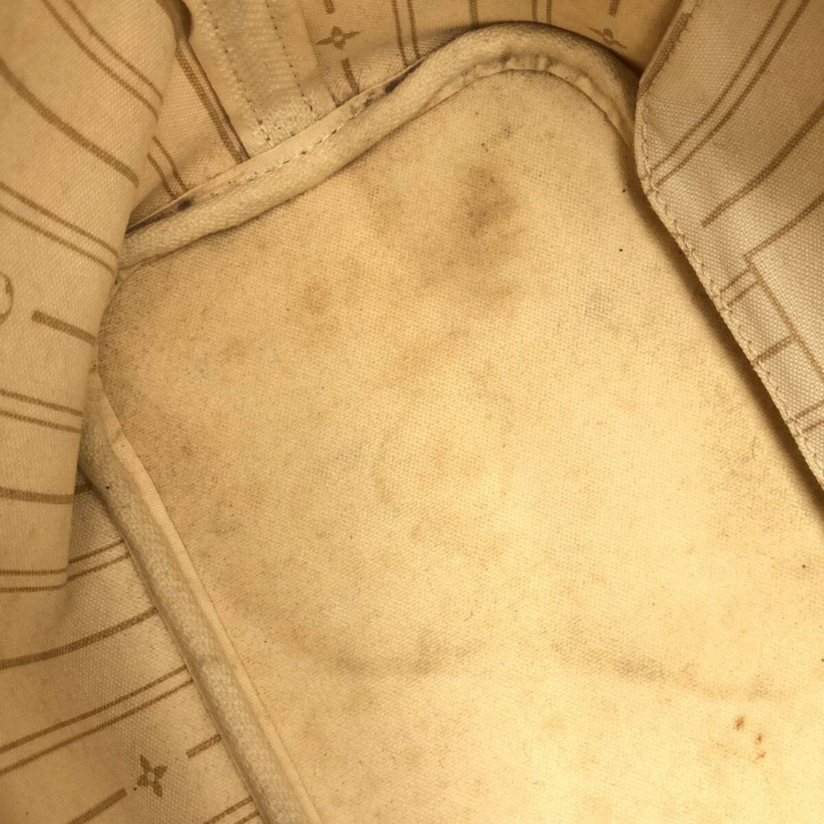 LOUIS VUITTON Damier Azur Neverfull PM