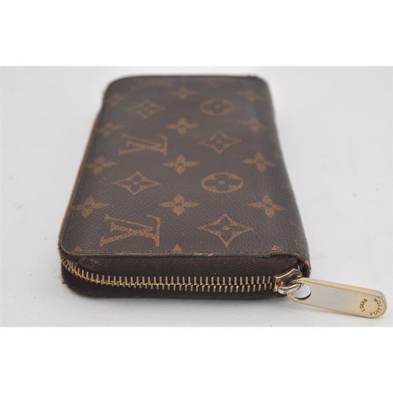 LOUIS VUITTON Monogram Zippy Wallet