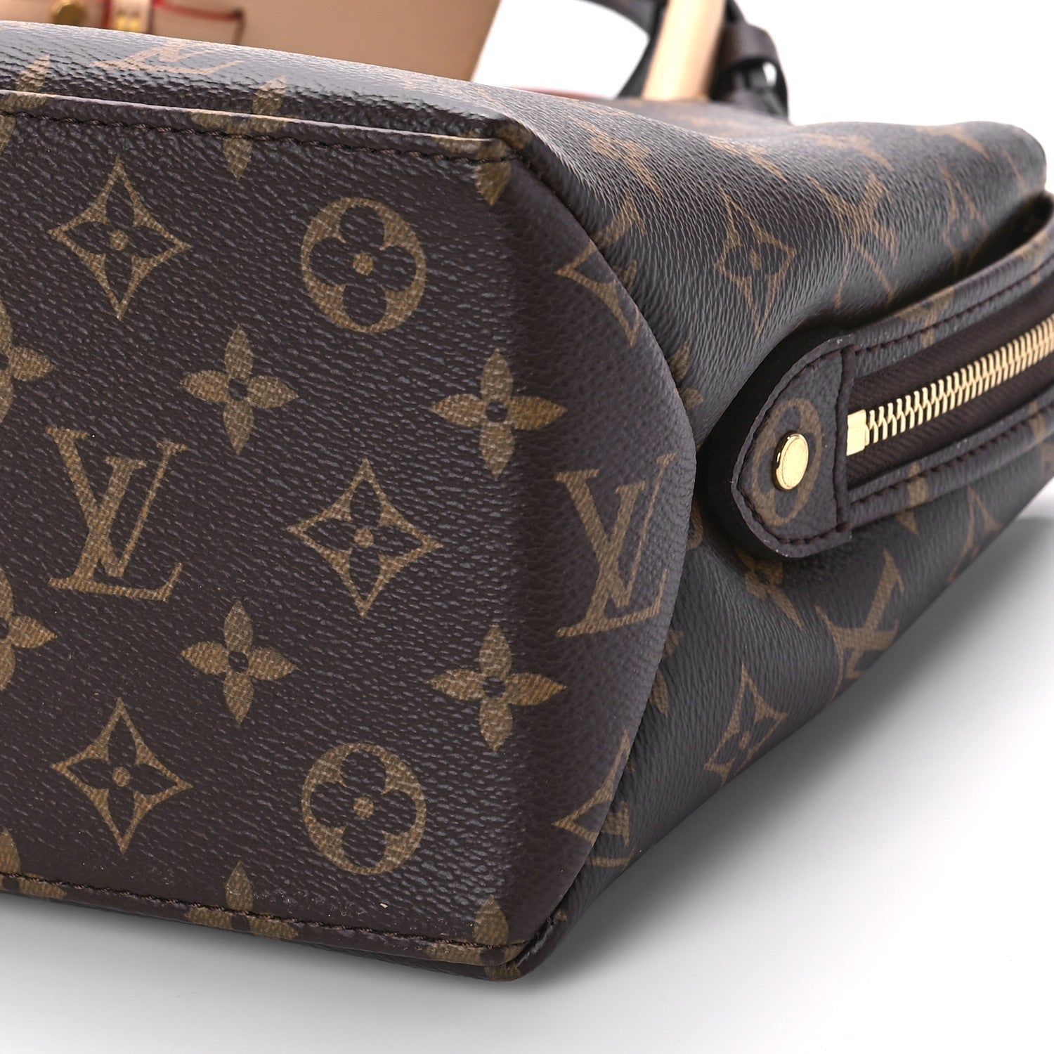 LOUIS VUITTON Monogram Petit Palais