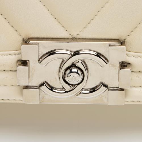 Chanel Old Medium Boy Bag Cream White Chevron