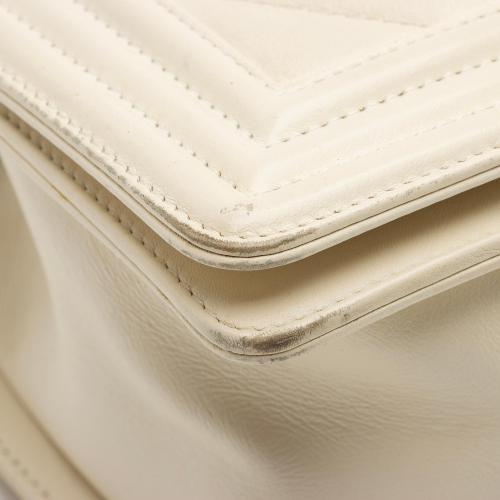 Chanel Old Medium Boy Bag Cream White Chevron
