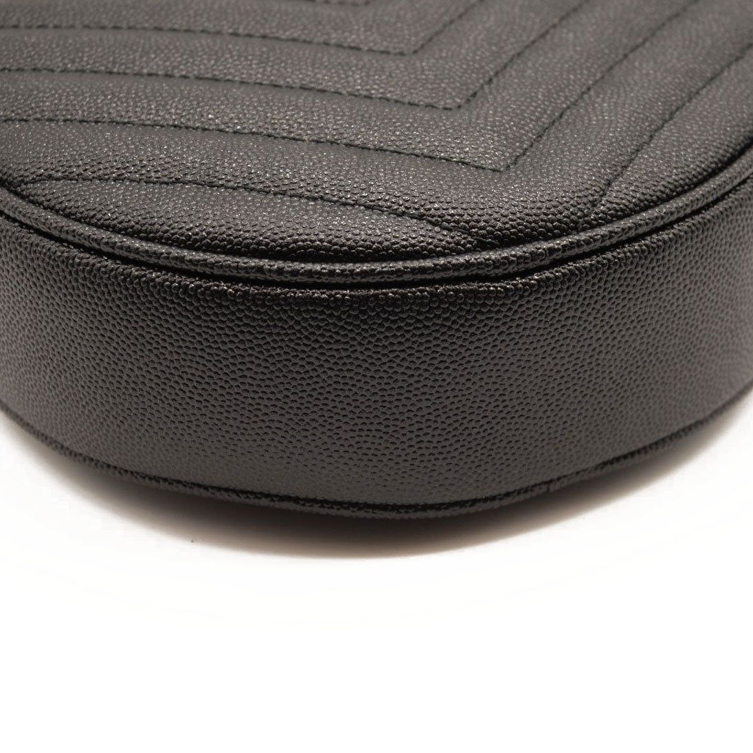 NEW SAINT LAURENT Grain De Poudre Matelasse Chevron Quilted Round Vinyle Camera Bag Black