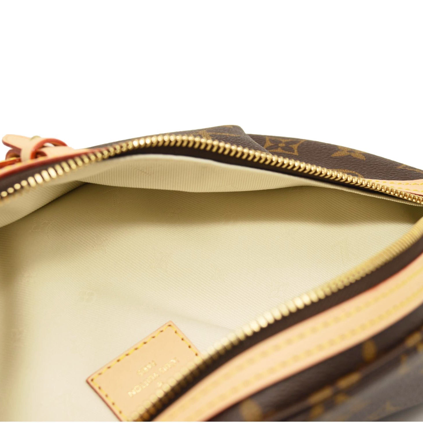 NEW LOUIS VUITTON Monogram High Rise