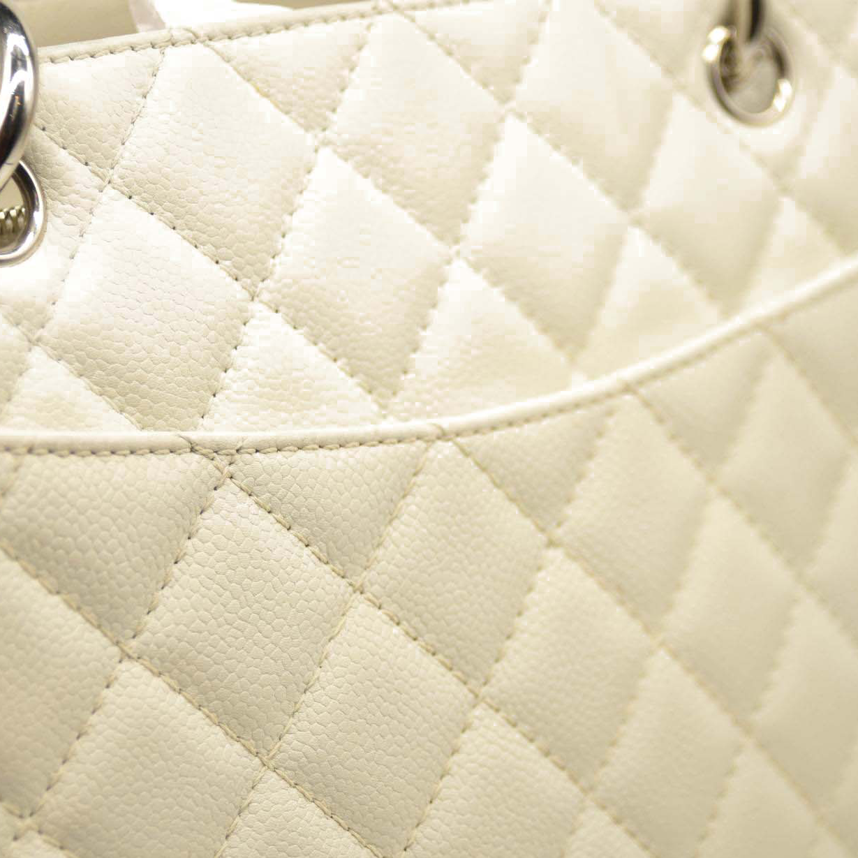 Chanel Caviar Tote Chain Tote White GST