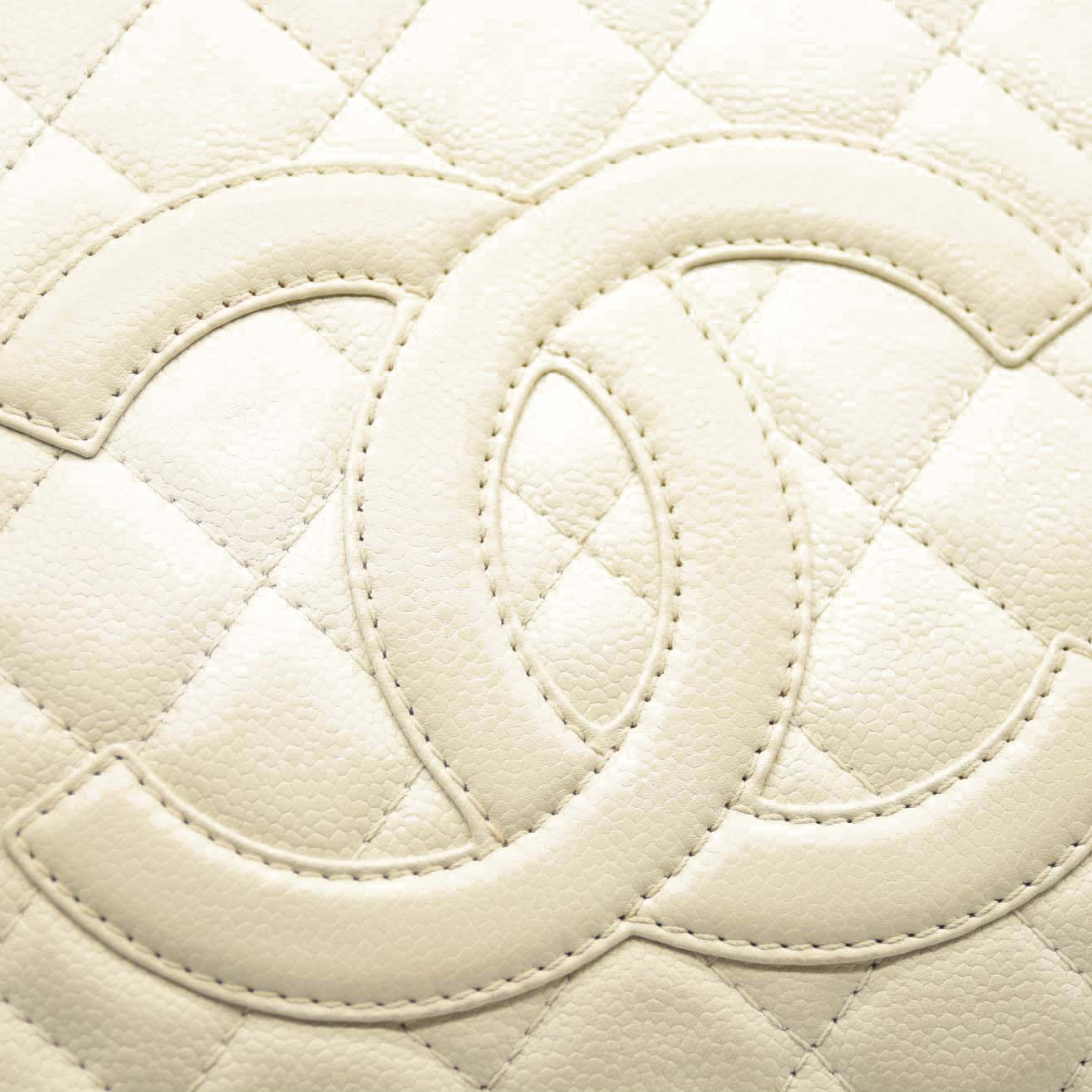 Chanel Caviar Tote Chain Tote White GST