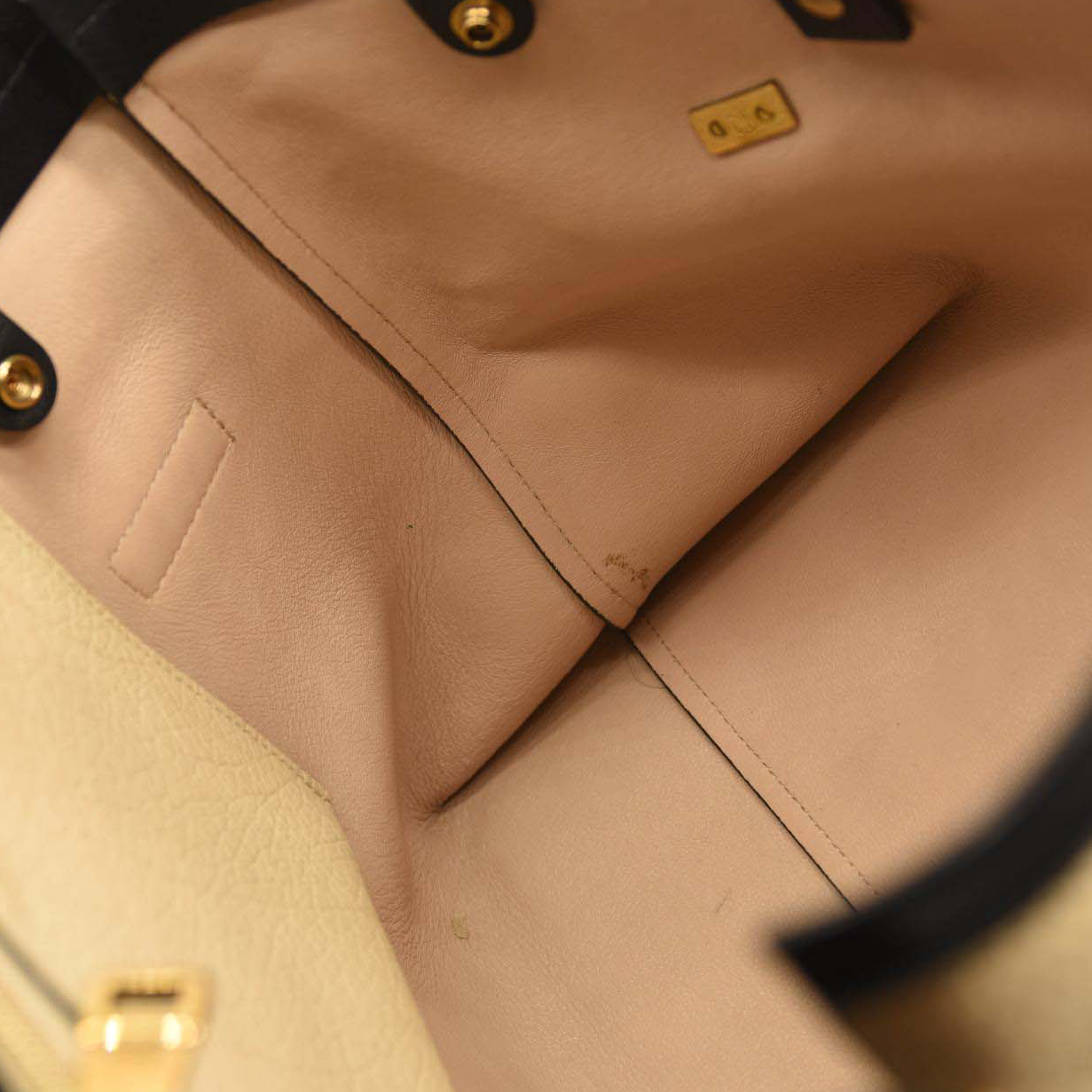 Chloe Grained Charlotte Medium Leather Tote Cream White