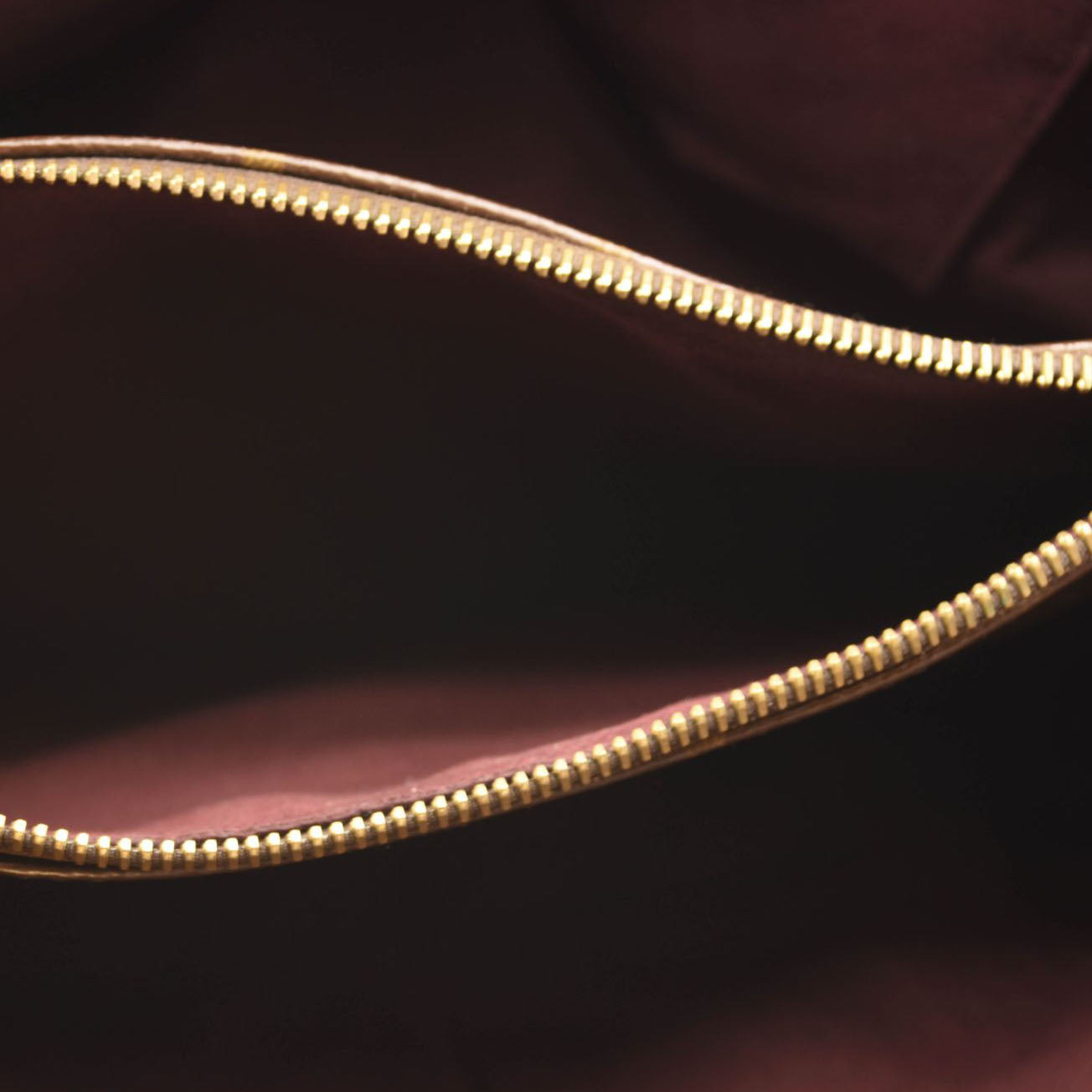 $2910 LOUIS VUITTON Monogram Montaigne GM