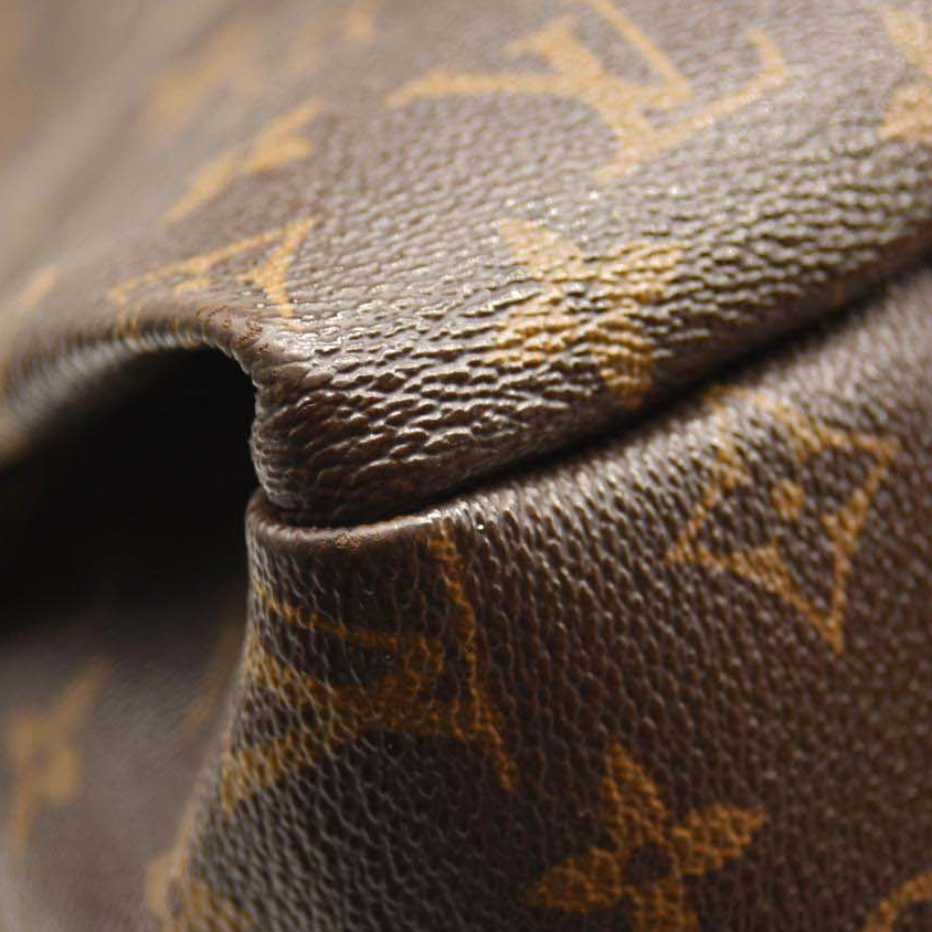 LOUIS VUITTON Monogram Artsy MM CA0111