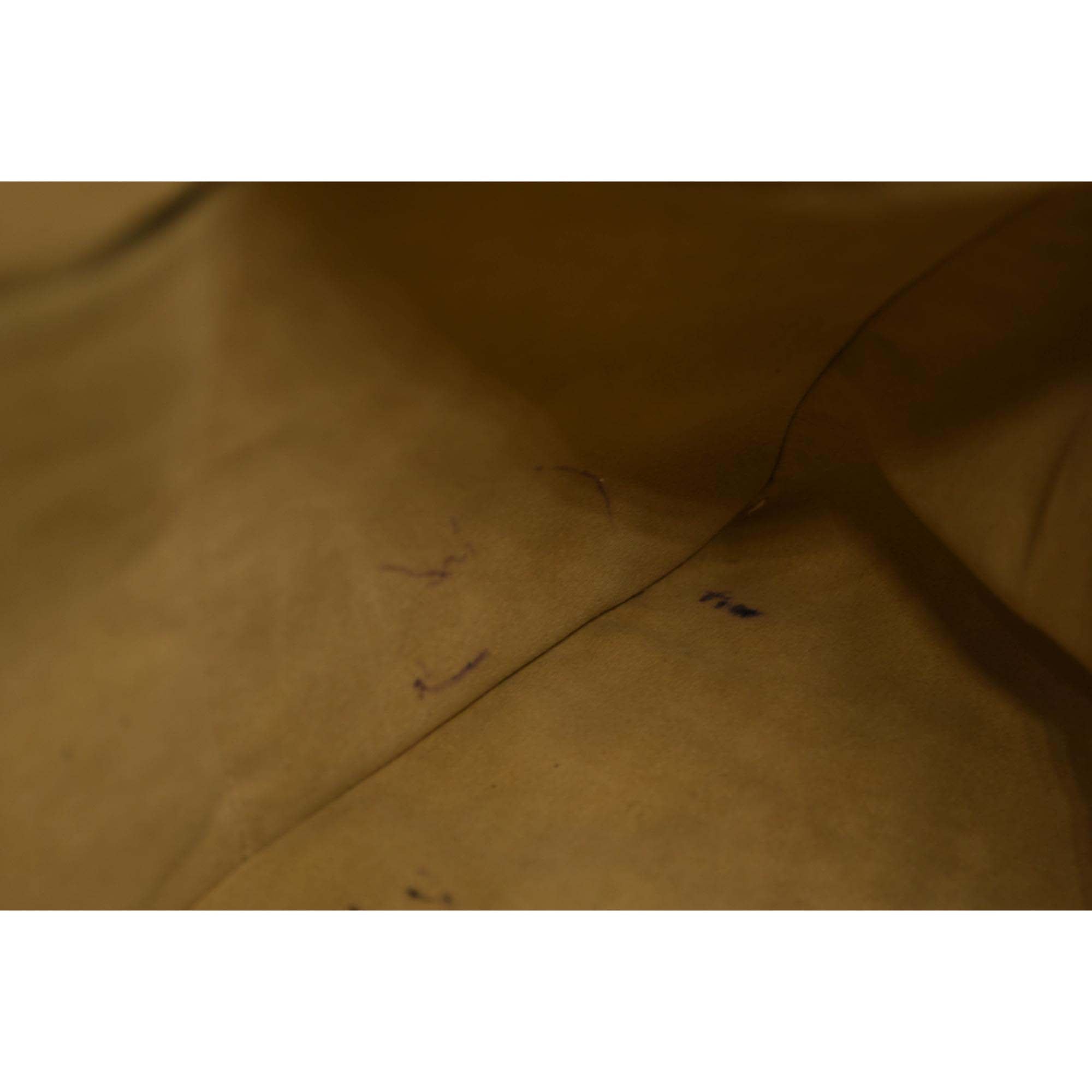 LOUIS VUITTON Monogram Artsy MM CA0111