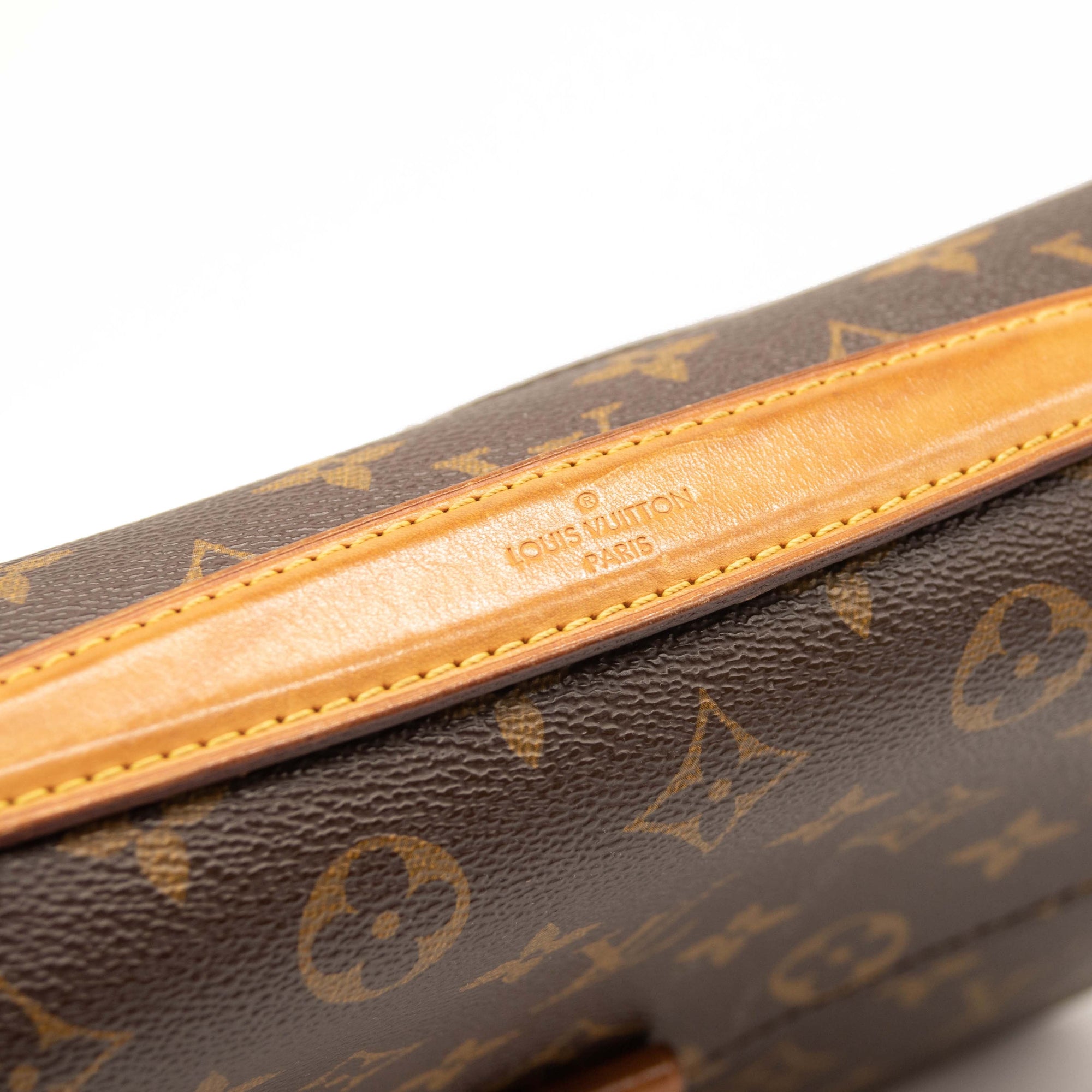 USED LOUIS VUITTON Monogram Pochette Metis DU2185