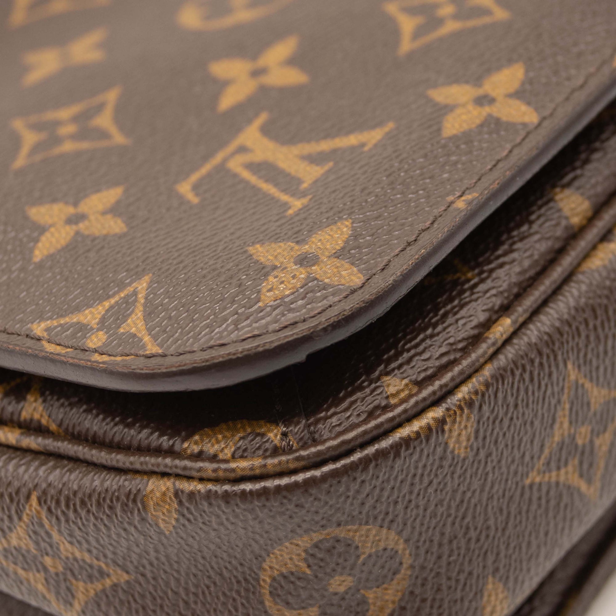 USED LOUIS VUITTON Monogram Pochette Metis DU2185