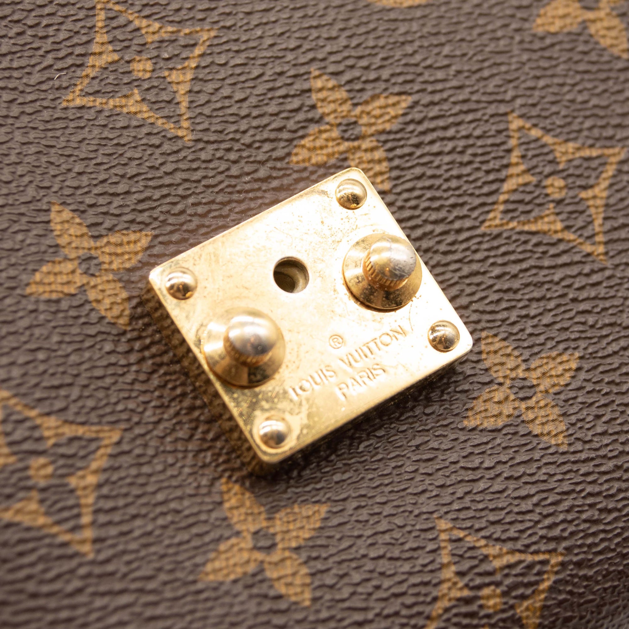 USED LOUIS VUITTON Monogram Pochette Metis DU2185