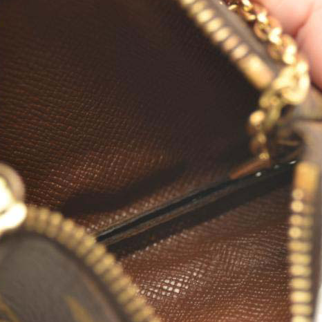 LOUIS VUITTON Monogram Key Pouch CA0011