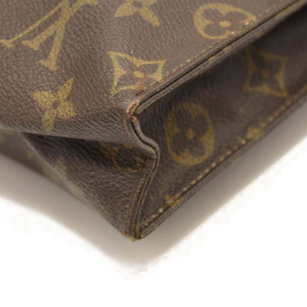 LOUIS VUITTON Monogram Toiletry Pouch 26 1984
