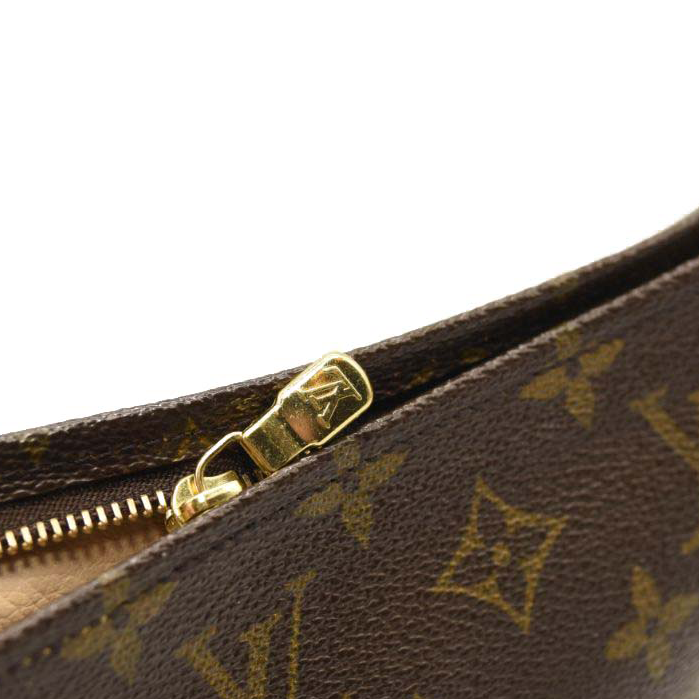 LOUIS VUITTON Monogram Toiletry Pouch 26 1984