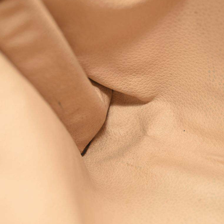 LOUIS VUITTON Monogram Toiletry Pouch 26