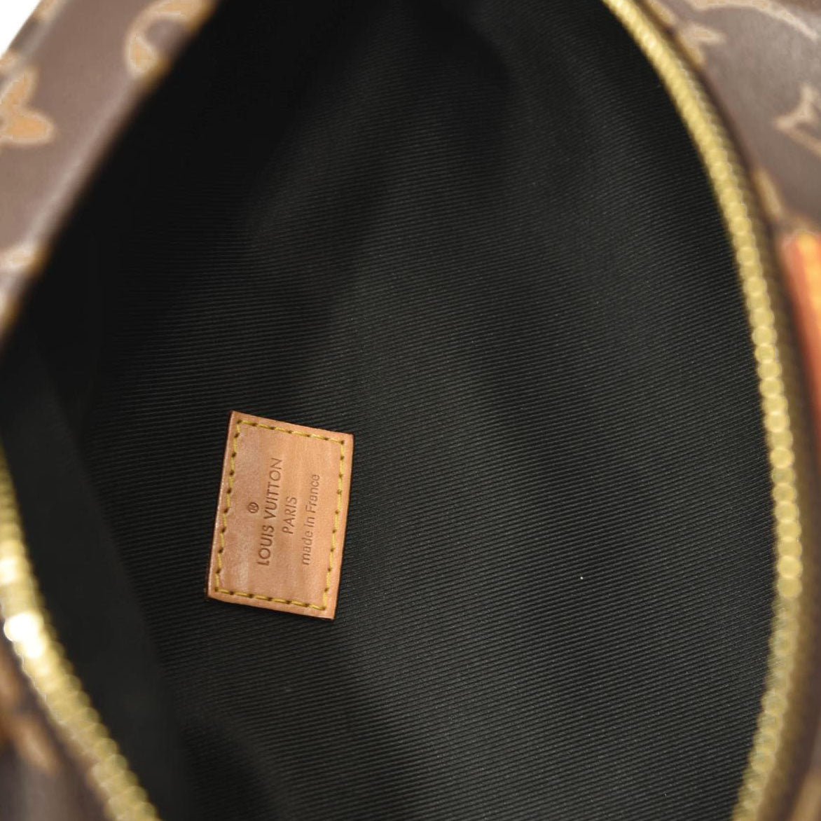 LOUIS VUITTON Monogram Bumbag MI0271