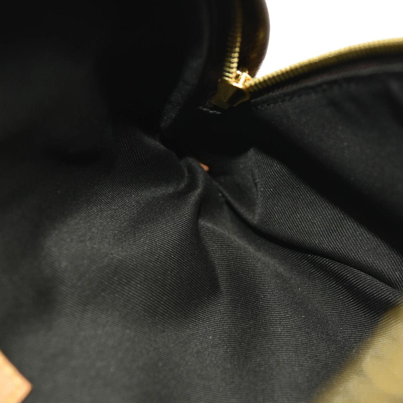LOUIS VUITTON Monogram Bumbag MI0271
