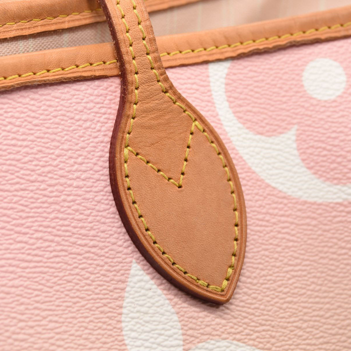 LOUIS VUITTON Monogram Giant By The Pool Neverfull MM Light Pink