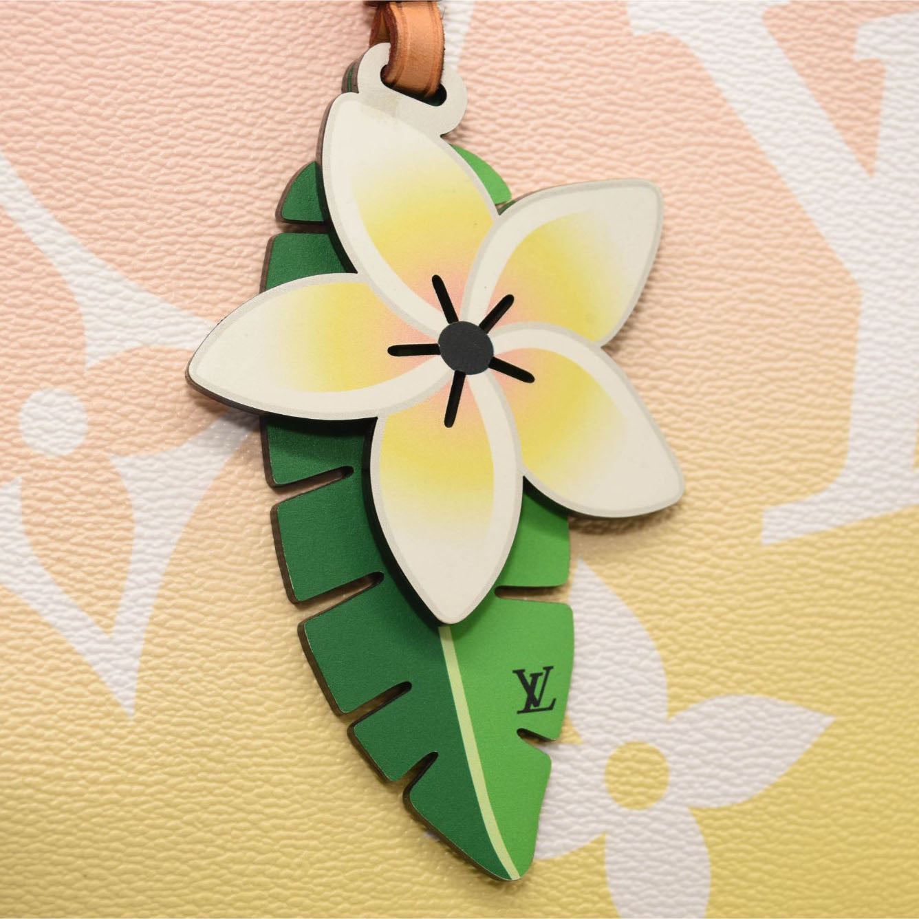 LOUIS VUITTON Monogram Giant By The Pool Neverfull MM Light Pink