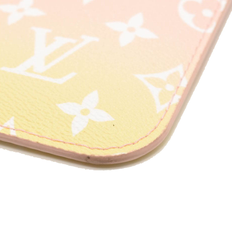 LOUIS VUITTON Monogram Giant By The Pool Neverfull MM Light Pink