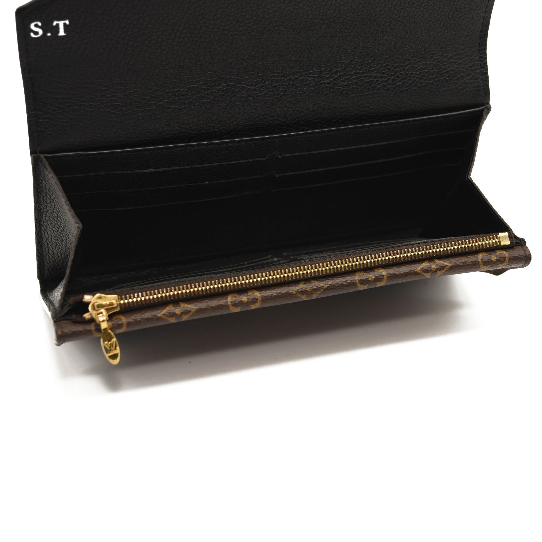 USED $905 LOUIS VUITTON Calfskin Double V Wallet Black