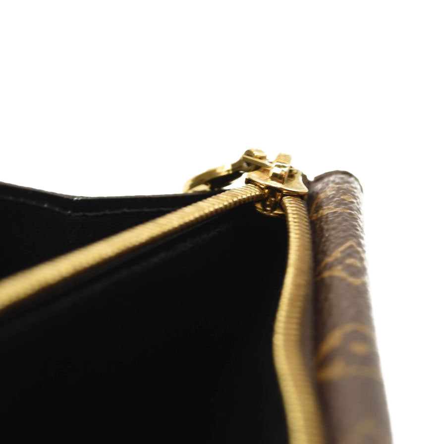 USED $905 LOUIS VUITTON Calfskin Double V Wallet Black