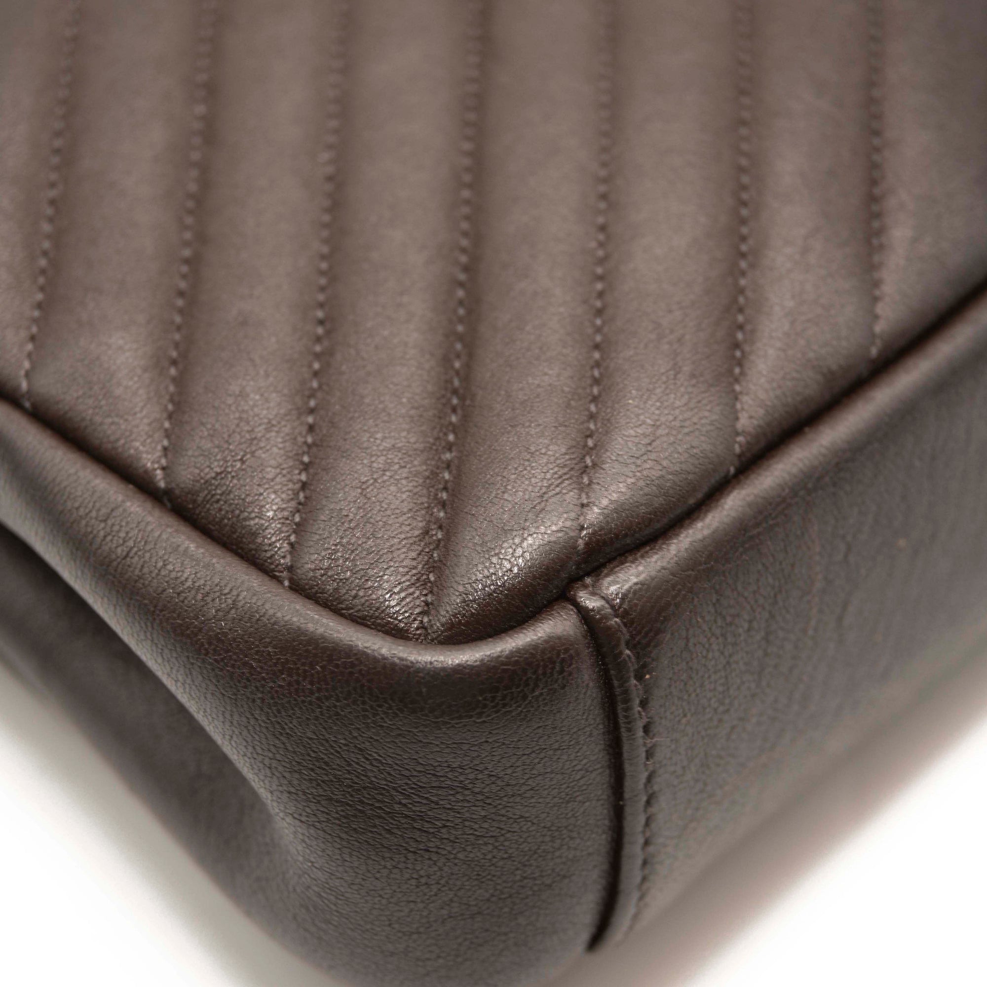 USED Saint Laurent Sheepskin Matelasse Chevron Monogram Medium College Bag Grey