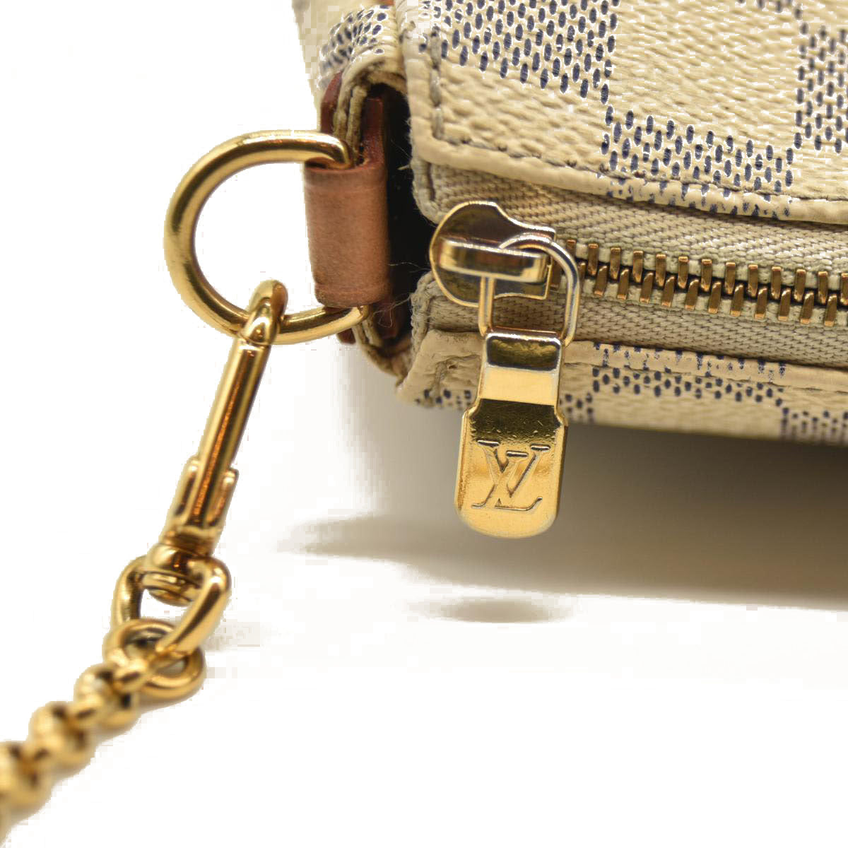 LOUIS VUITTON Damier Azur Eva Clutch DU3150