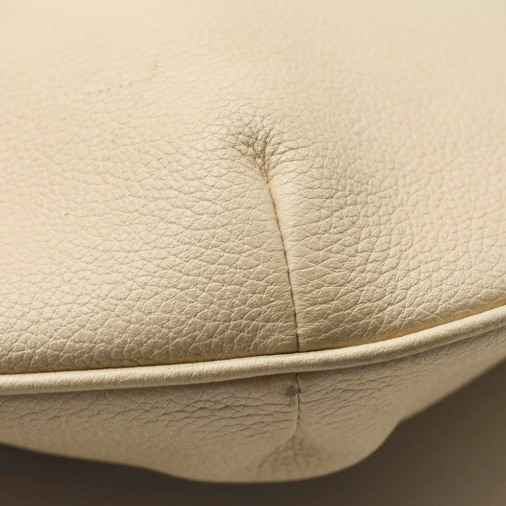 Gucci Grained Calfskin Logo Half Moon Hobo White