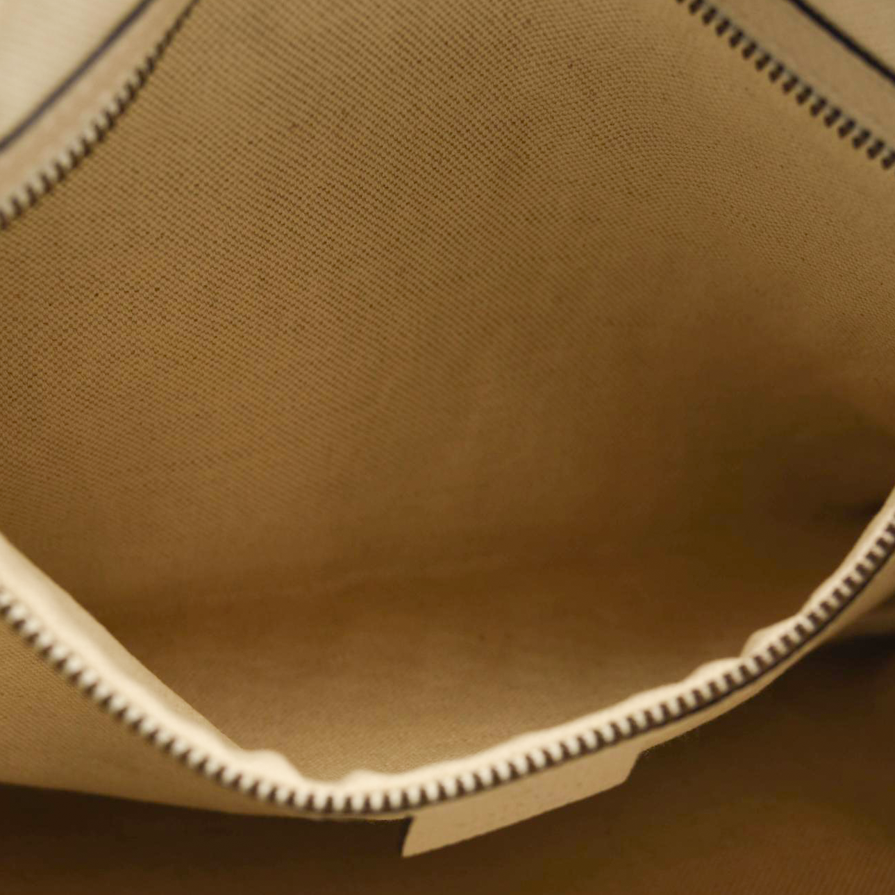 Gucci Grained Calfskin Logo Half Moon Hobo White