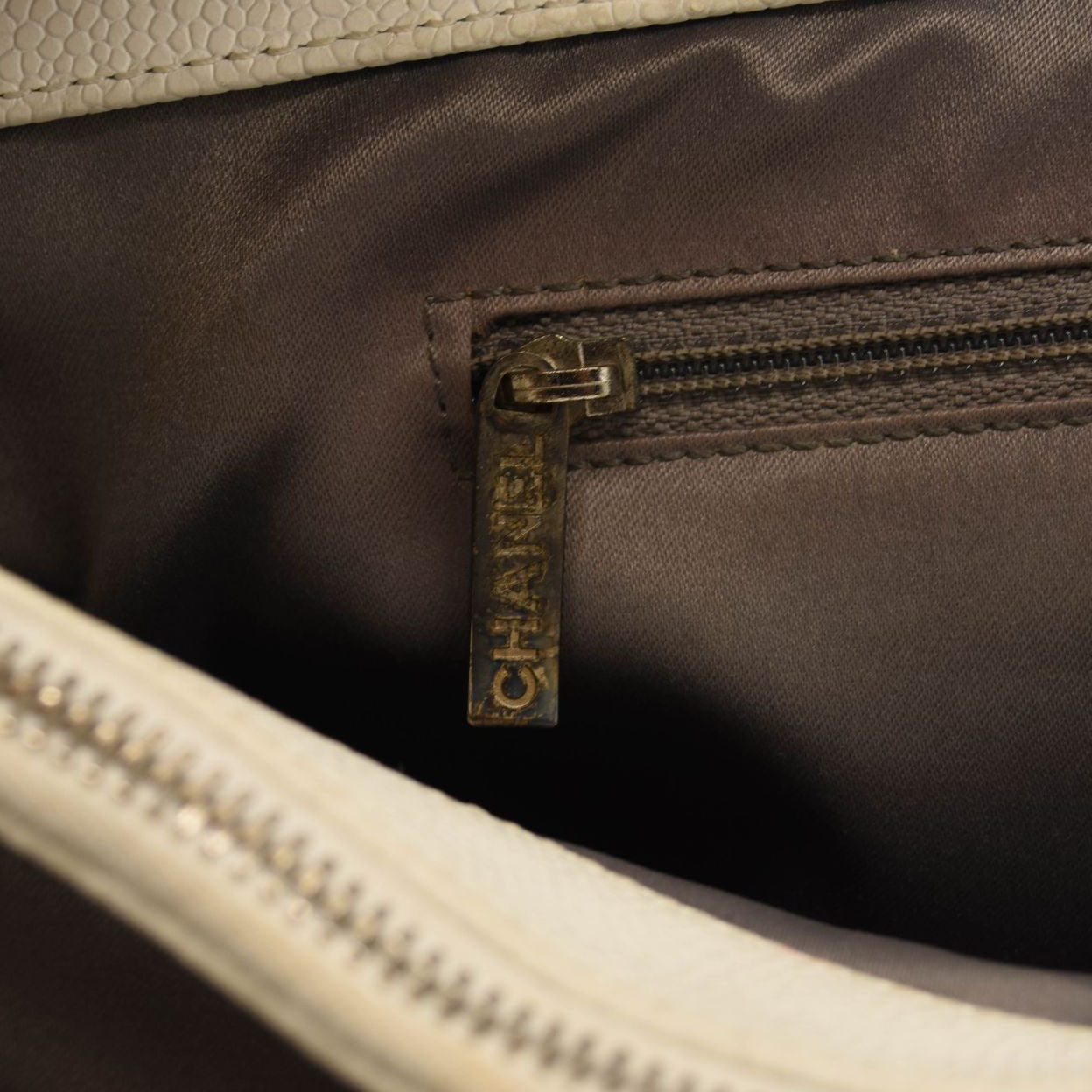 CHANEL Caviar Quilted Grand Shopping Tote GST White