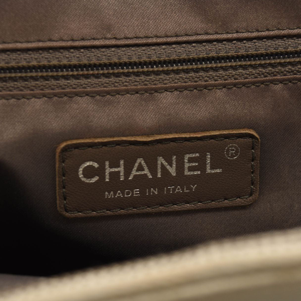 CHANEL Caviar Quilted Grand Shopping Tote GST White