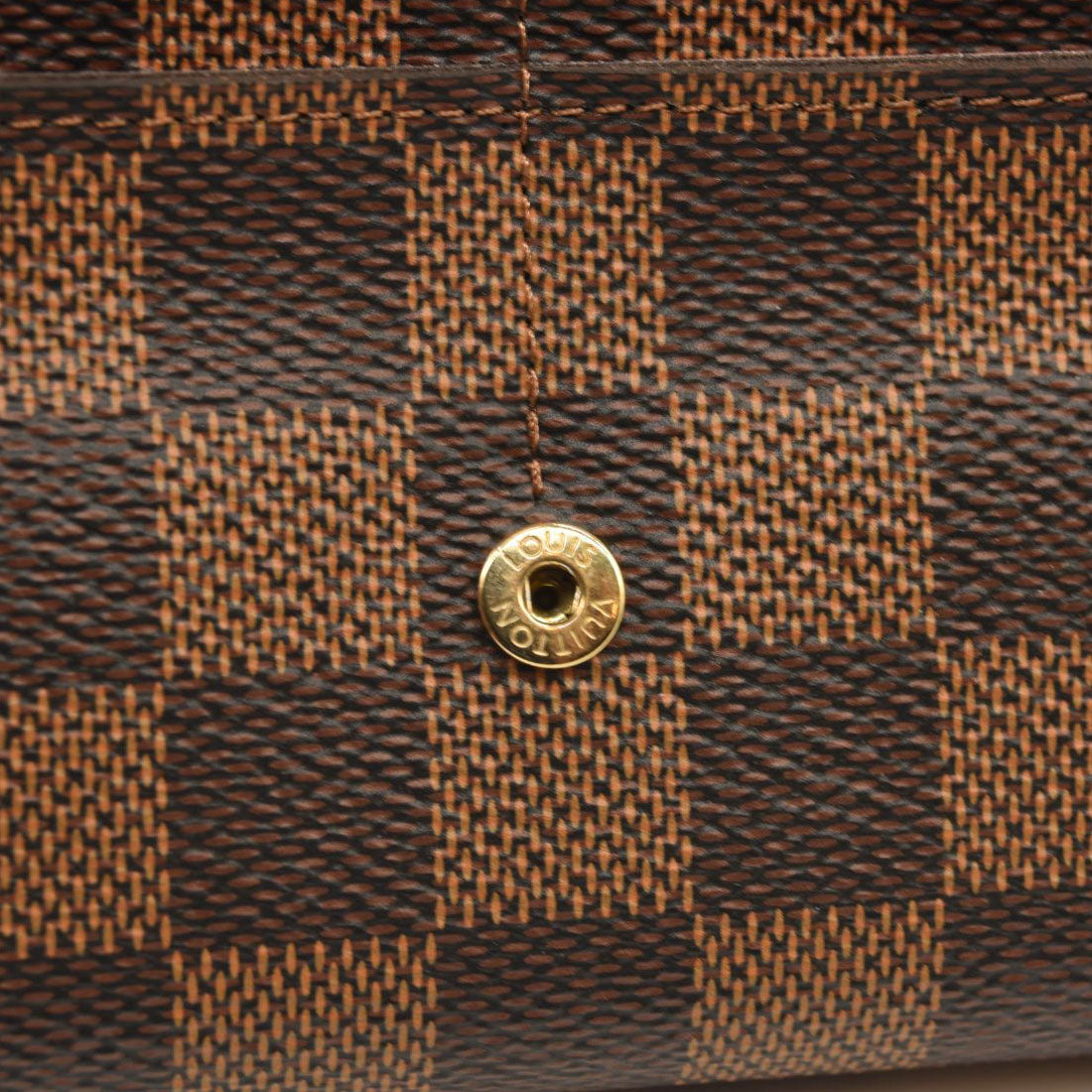 $720 LOUIS VUITTON Damier Ebene Sarah Wallet NM Rose Ballerine