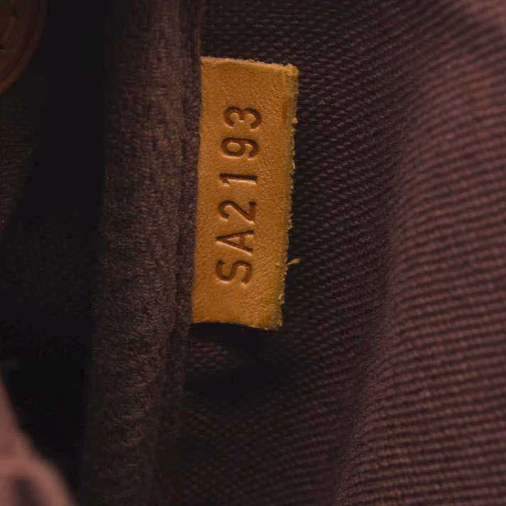 LOUIS VUITTON Monogram Favorite MM