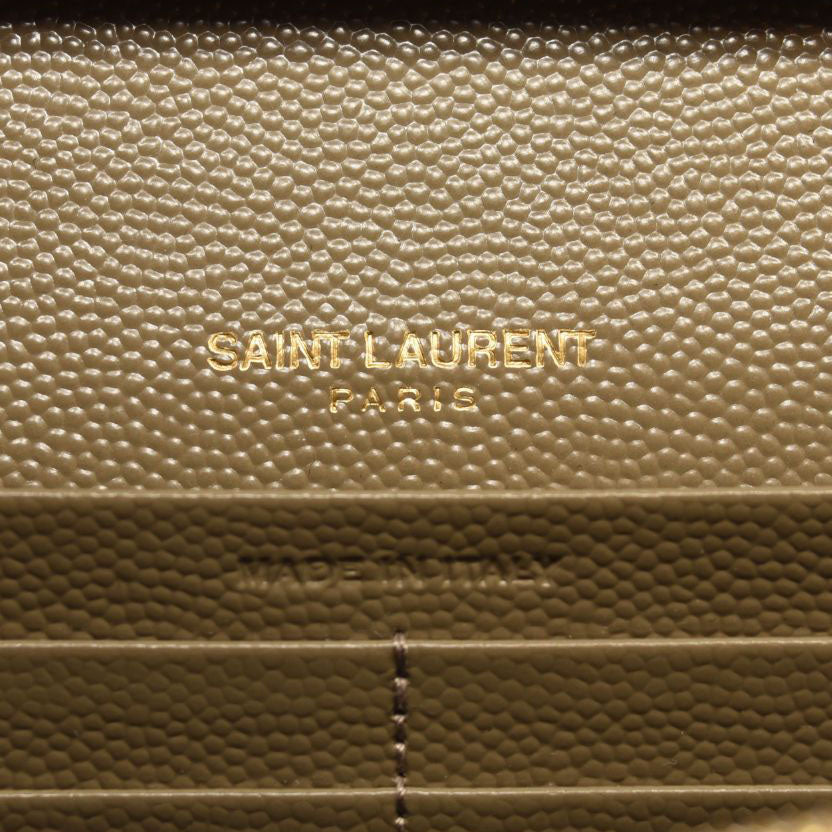 $1990 SAINT LAURENT Grain De Poudre Mixed Matelasse Triquilt Monogram Chain Wallet Dark Beige