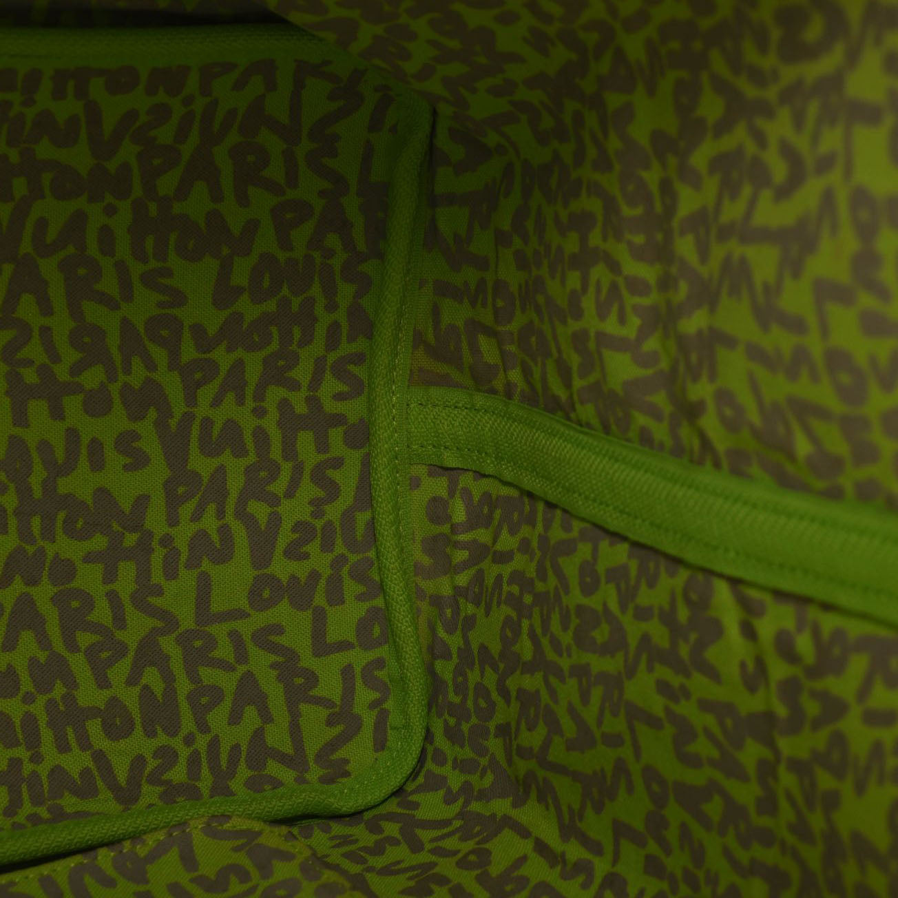 LOUIS VUITTON Monogram Graffiti Neverfull GM Green