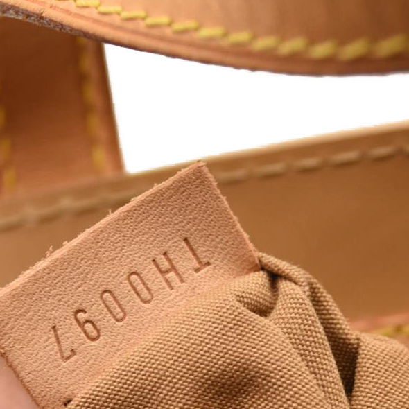 USED LOUIS VUITTON Vernis Reade PM Dark Beige