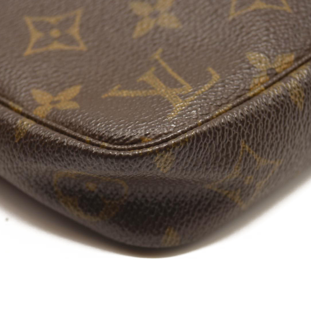 LOUIS VUITTON Monogram Pochette Accessories BJ0021