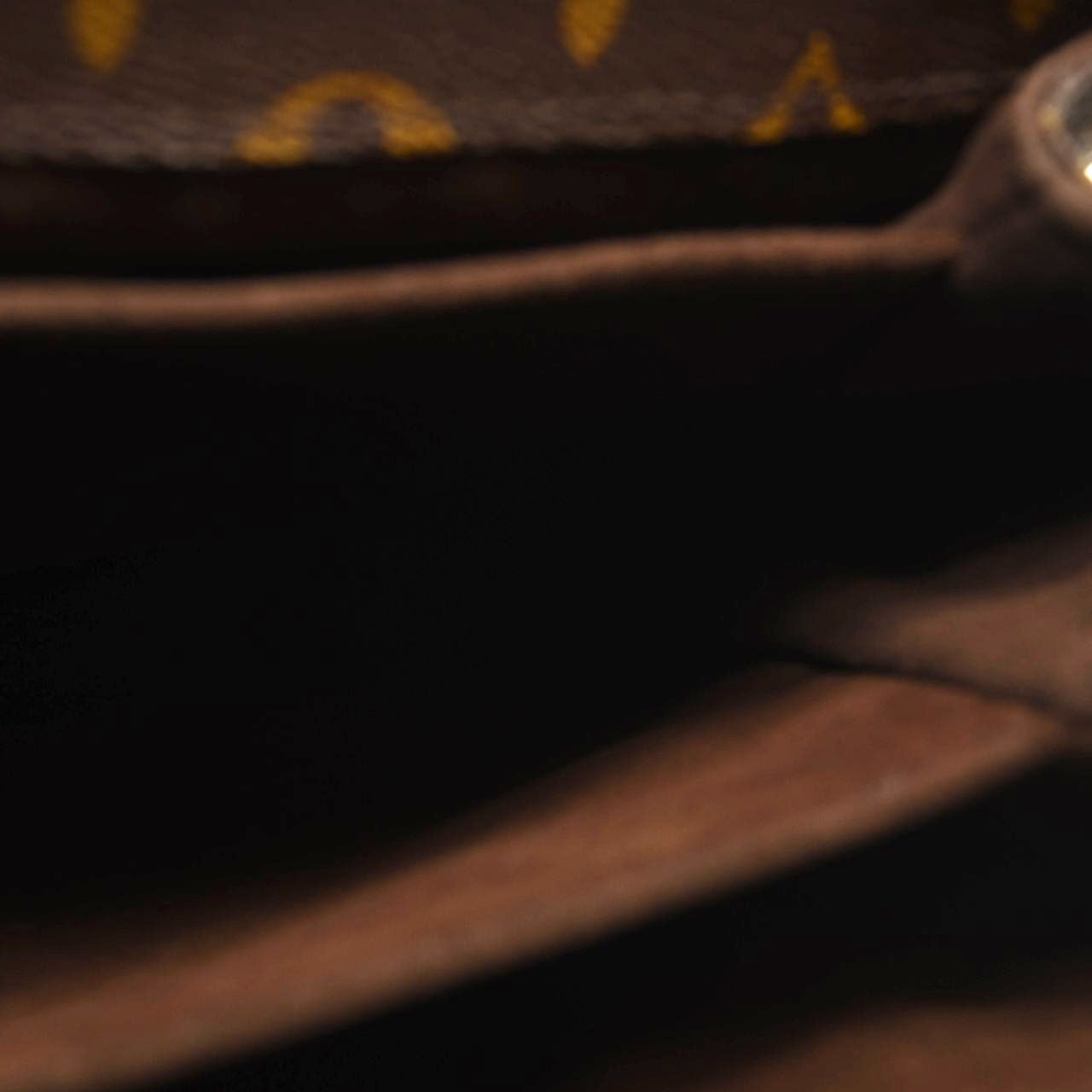 USED LOUIS VUITTON Monogram Pochette Metis DU4197