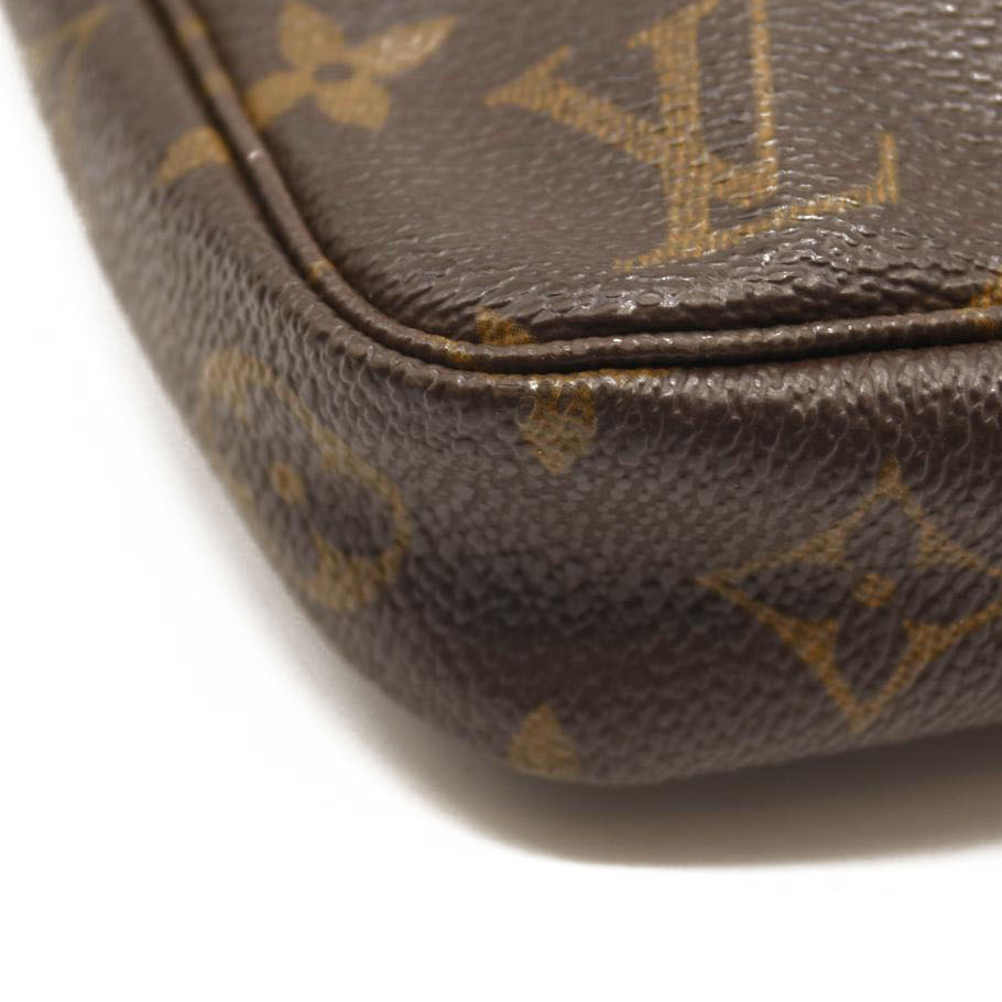 LOUIS VUITTON Monogram Pochette Accessories VI1909