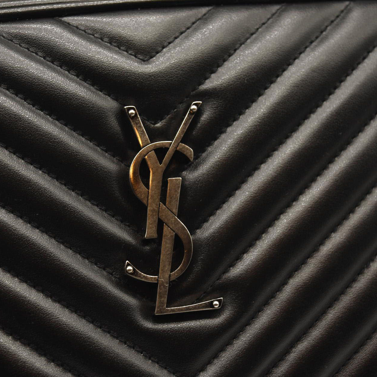 NEW SAINT LAURENT Calfskin Matelasse Monogram Lou Camera Bag Black
