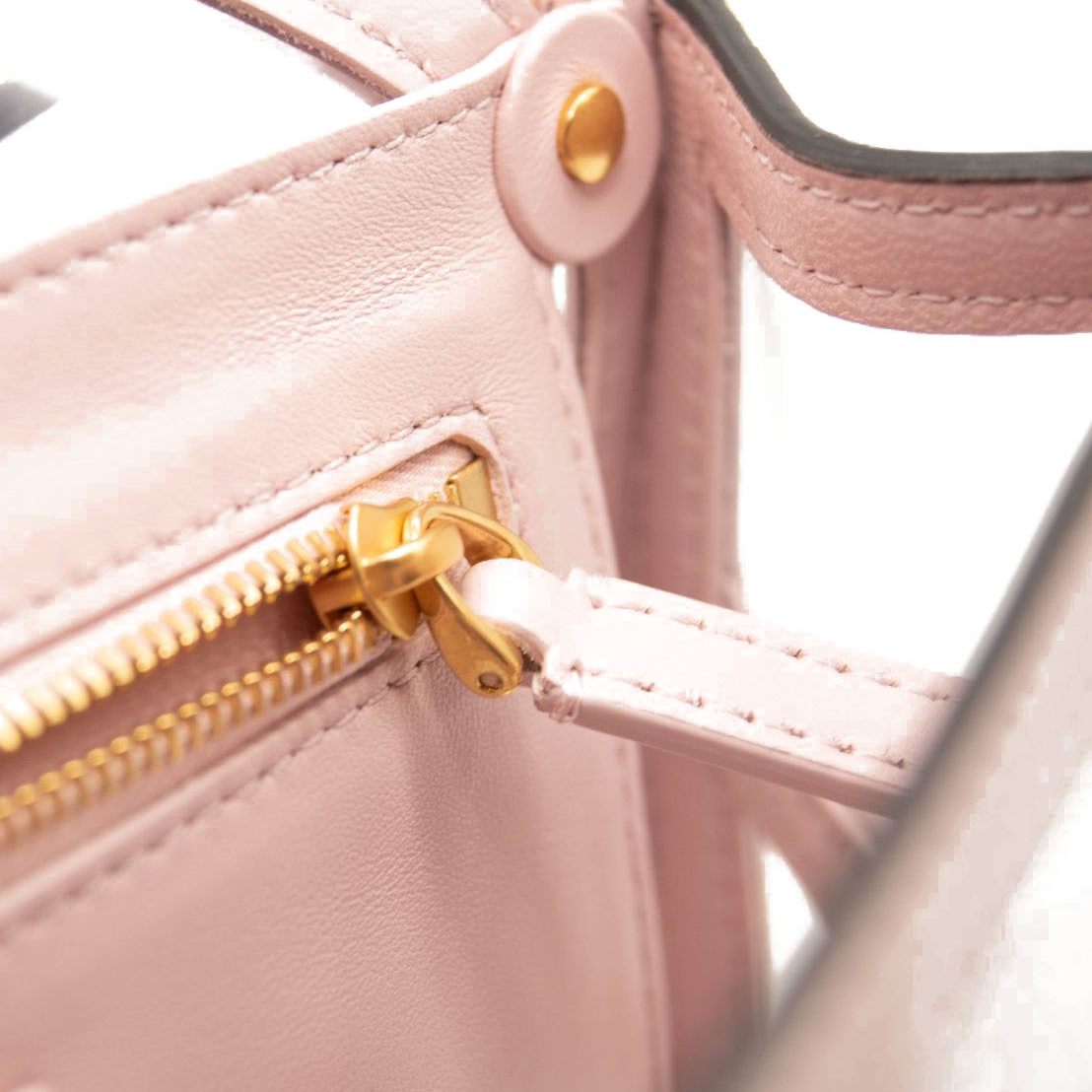 NEW Valentino Roman Stud Transparent Shoulder Bag Pink