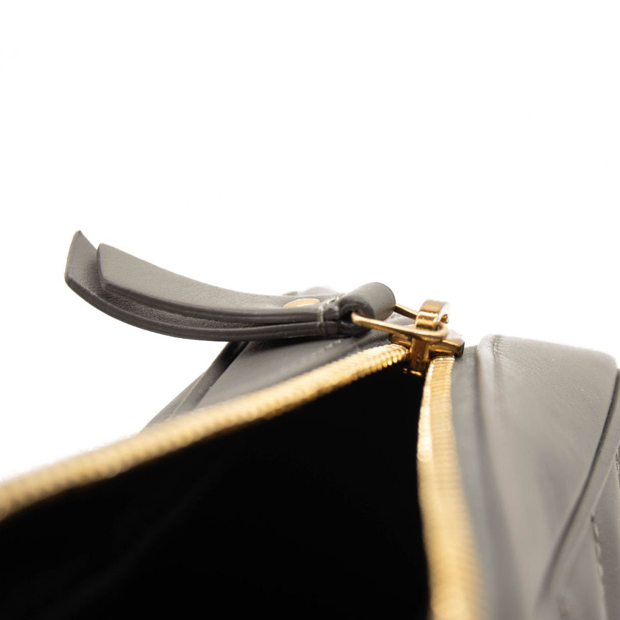 NEW Saint Laurent Grey Matelasse Leather Medium Monogram Lou Camera Crossbody Bag