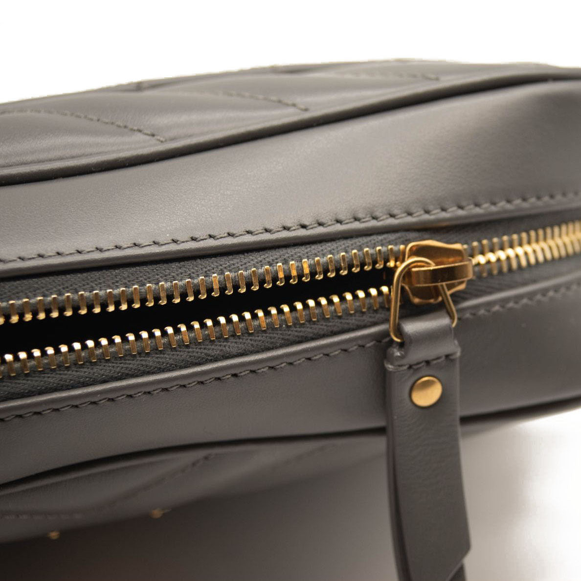 NEW Saint Laurent Grey Matelasse Leather Medium Monogram Lou Camera Crossbody Bag