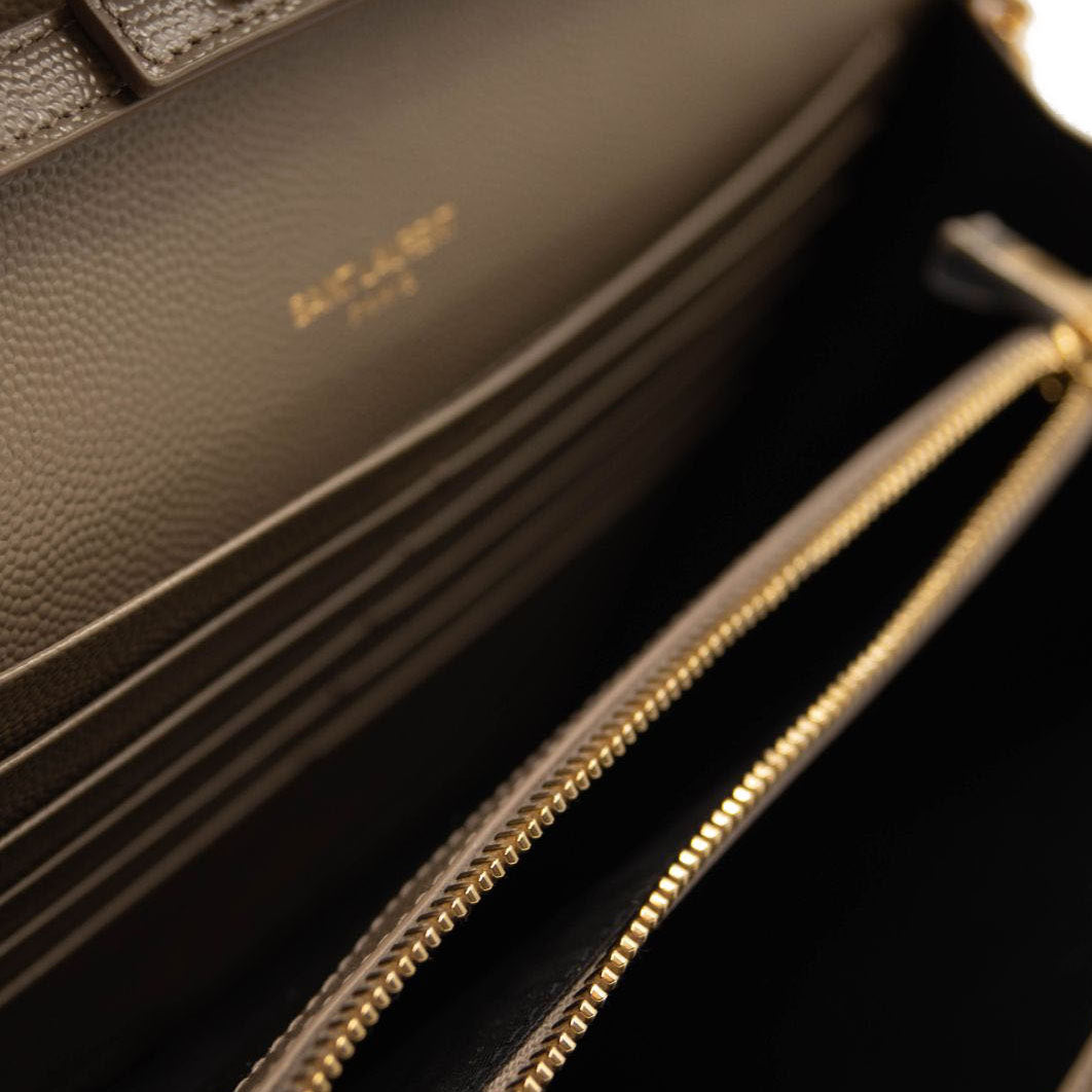 NEW SAINT LAURENT Grain De Poudre Mixed Matelasse Triquilt Monogram Chain Wallet Dark Beige